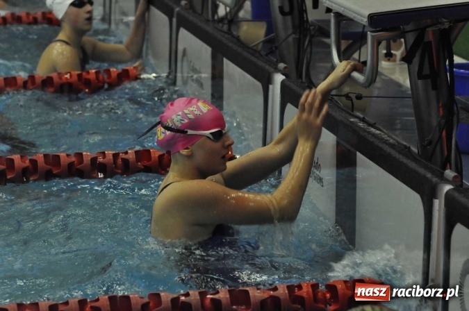 Zdjęcie w galerii na portalu naszraciborz.pl: Olimpijczyk Konrad Czerniak gościem specjalnym sprinterskich zawod&oacute;w a Puchar Dyrektora ZSOMS wiadomości z regionu