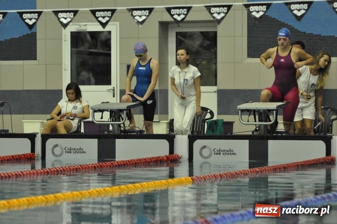 Zdjęcie w galerii na portalu naszraciborz.pl: Olimpijczyk Konrad Czerniak gościem specjalnym sprinterskich zawod&oacute;w a Puchar Dyrektora ZSOMS wiadomości z regionu