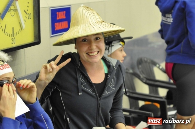 Zdjęcie w galerii na portalu naszraciborz.pl: Olimpijczyk Konrad Czerniak gościem specjalnym sprinterskich zawod&oacute;w a Puchar Dyrektora ZSOMS wiadomości z regionu