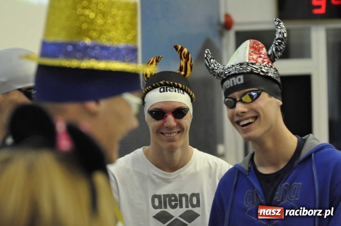 Zdjęcie w galerii na portalu naszraciborz.pl: Olimpijczyk Konrad Czerniak gościem specjalnym sprinterskich zawod&oacute;w a Puchar Dyrektora ZSOMS wiadomości z regionu