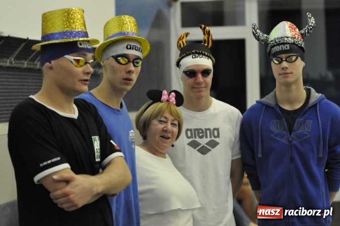 Zdjęcie w galerii na portalu naszraciborz.pl: Olimpijczyk Konrad Czerniak gościem specjalnym sprinterskich zawod&oacute;w a Puchar Dyrektora ZSOMS wiadomości z regionu