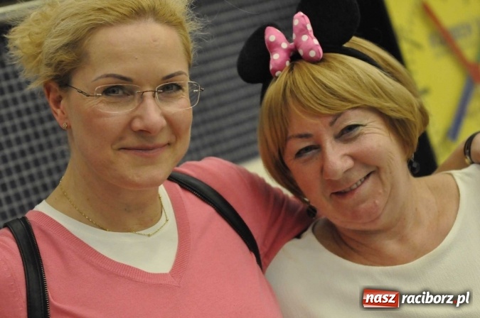 Zdjęcie w galerii na portalu naszraciborz.pl: Olimpijczyk Konrad Czerniak gościem specjalnym sprinterskich zawod&oacute;w a Puchar Dyrektora ZSOMS wiadomości z regionu