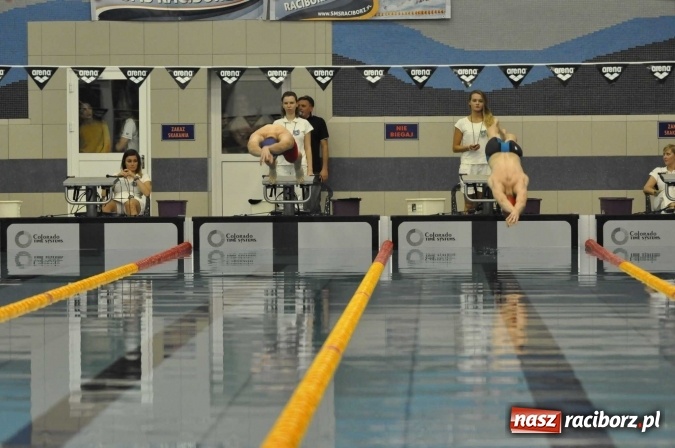 Zdjęcie w galerii na portalu naszraciborz.pl: Olimpijczyk Konrad Czerniak gościem specjalnym sprinterskich zawod&oacute;w a Puchar Dyrektora ZSOMS wiadomości z regionu