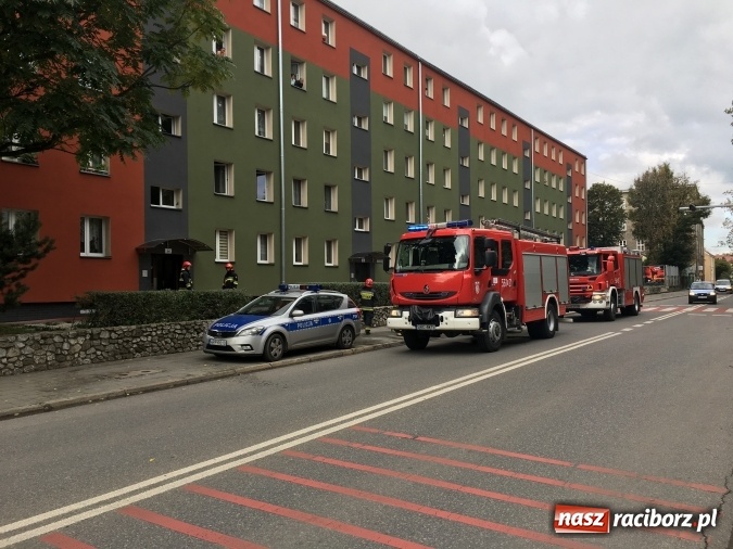 Zdjęcie w galerii na portalu naszraciborz.pl: Pożar w mieszkaniu przy ul. Wojska Polskiego  wiadomości z regionu