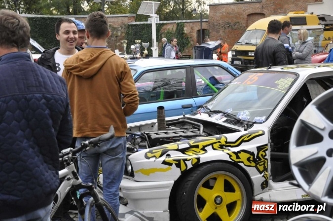 Zdjęcie w galerii na portalu naszraciborz.pl: SHOW OFF Racibórz - Ludzie Pasja Motoryzacja  wiadomości z regionu