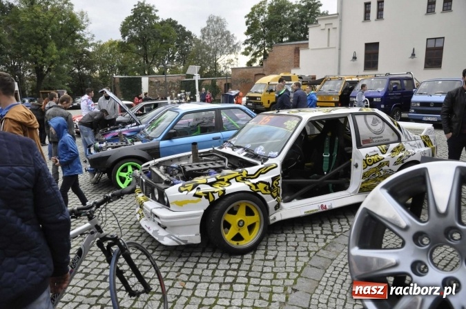 Zdjęcie w galerii na portalu naszraciborz.pl: SHOW OFF Racibórz - Ludzie Pasja Motoryzacja  wiadomości z regionu