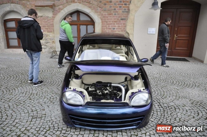 Zdjęcie w galerii na portalu naszraciborz.pl: SHOW OFF Racibórz - Ludzie Pasja Motoryzacja  wiadomości z regionu