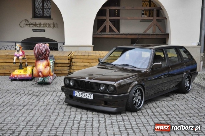 Zdjęcie w galerii na portalu naszraciborz.pl: SHOW OFF Racibórz - Ludzie Pasja Motoryzacja  wiadomości z regionu