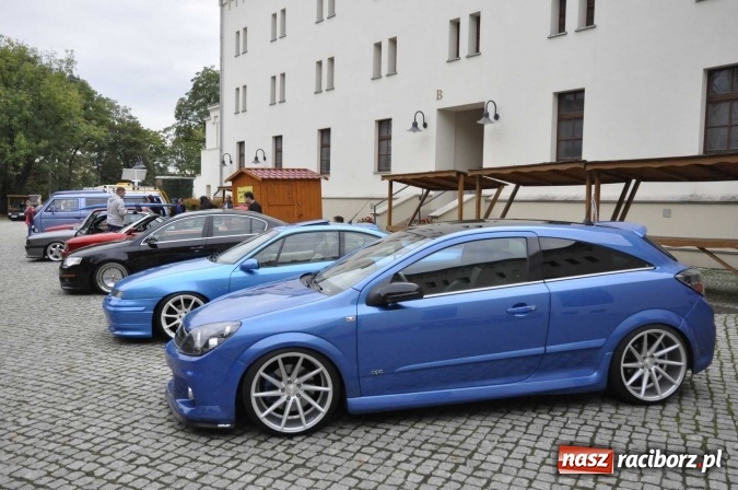 Zdjęcie w galerii na portalu naszraciborz.pl: SHOW OFF Racibórz - Ludzie Pasja Motoryzacja  wiadomości z regionu