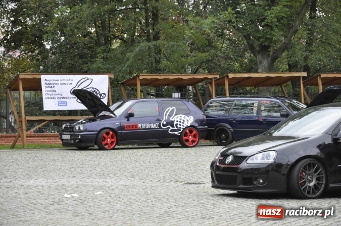 Zdjęcie w galerii na portalu naszraciborz.pl: SHOW OFF Racibórz - Ludzie Pasja Motoryzacja  wiadomości z regionu
