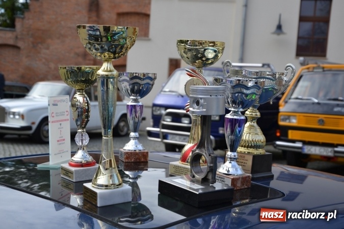 Zdjęcie w galerii na portalu naszraciborz.pl: SHOW OFF Racibórz - Ludzie Pasja Motoryzacja  wiadomości z regionu