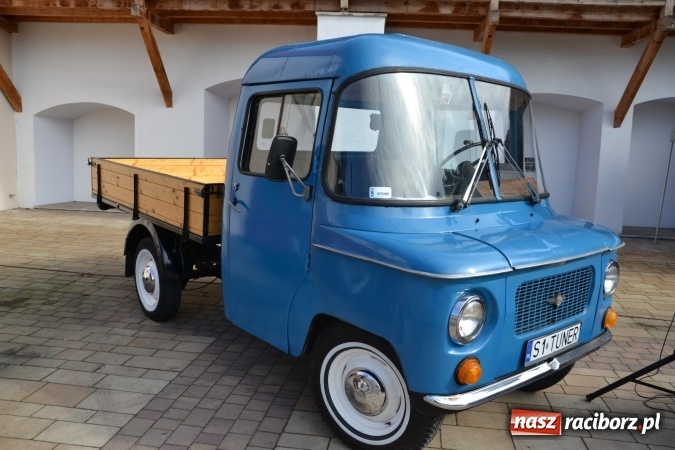 Zdjęcie w galerii na portalu naszraciborz.pl: SHOW OFF Racibórz - Ludzie Pasja Motoryzacja  wiadomości z regionu