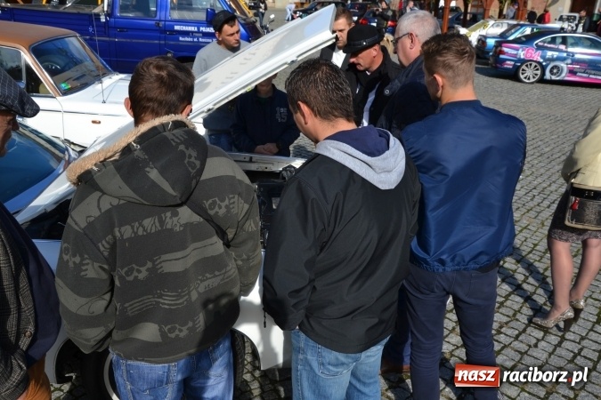 Zdjęcie w galerii na portalu naszraciborz.pl: SHOW OFF Racibórz - Ludzie Pasja Motoryzacja  wiadomości z regionu
