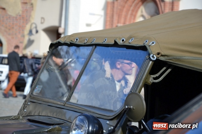 Zdjęcie w galerii na portalu naszraciborz.pl: SHOW OFF Racibórz - Ludzie Pasja Motoryzacja  wiadomości z regionu