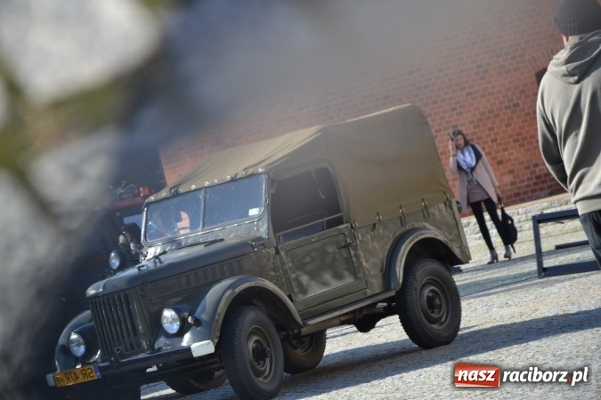 Zdjęcie w galerii na portalu naszraciborz.pl: SHOW OFF Racibórz - Ludzie Pasja Motoryzacja  wiadomości z regionu