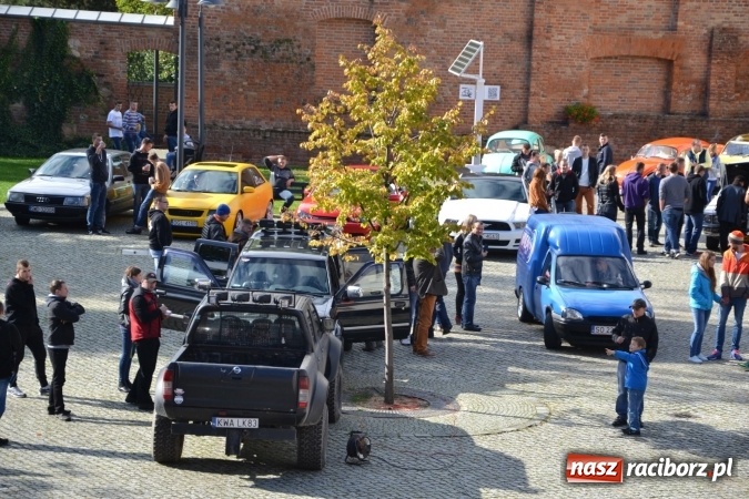 Zdjęcie w galerii na portalu naszraciborz.pl: SHOW OFF Racibórz - Ludzie Pasja Motoryzacja  wiadomości z regionu