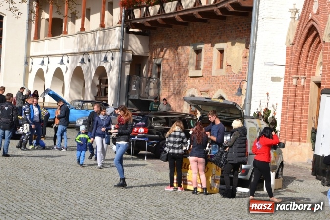 Zdjęcie w galerii na portalu naszraciborz.pl: SHOW OFF Racibórz - Ludzie Pasja Motoryzacja  wiadomości z regionu