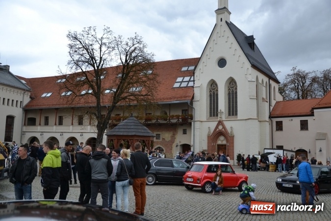 Zdjęcie w galerii na portalu naszraciborz.pl: SHOW OFF Racibórz - Ludzie Pasja Motoryzacja  wiadomości z regionu