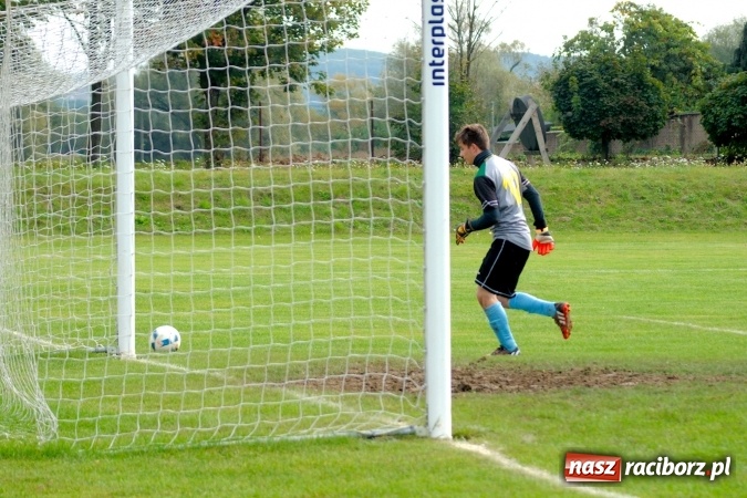 Zdjęcie w galerii na portalu naszraciborz.pl: Łatwa wygrana juniorów Rafako. Koziołki poddały mecz wiadomości z regionu