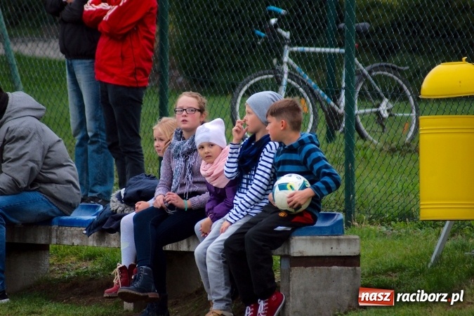 Zdjęcie w galerii na portalu naszraciborz.pl: Zła passa Markowic przerwana. Gamów pokonany wiadomości z regionu