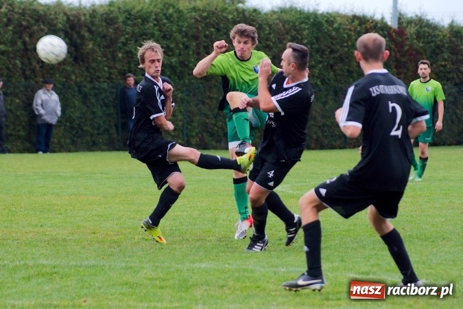 Zdjęcie w galerii na portalu naszraciborz.pl: Zła passa Markowic przerwana. Gamów pokonany wiadomości z regionu