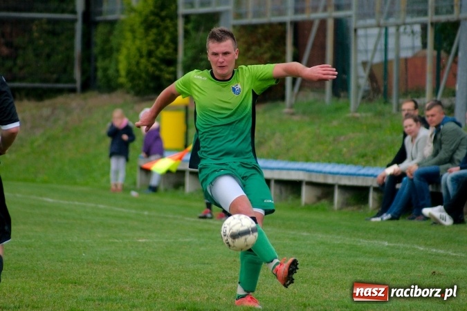 Zdjęcie w galerii na portalu naszraciborz.pl: Zła passa Markowic przerwana. Gamów pokonany wiadomości z regionu