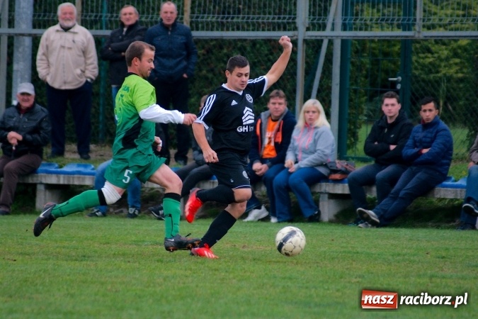 Zdjęcie w galerii na portalu naszraciborz.pl: Zła passa Markowic przerwana. Gamów pokonany wiadomości z regionu