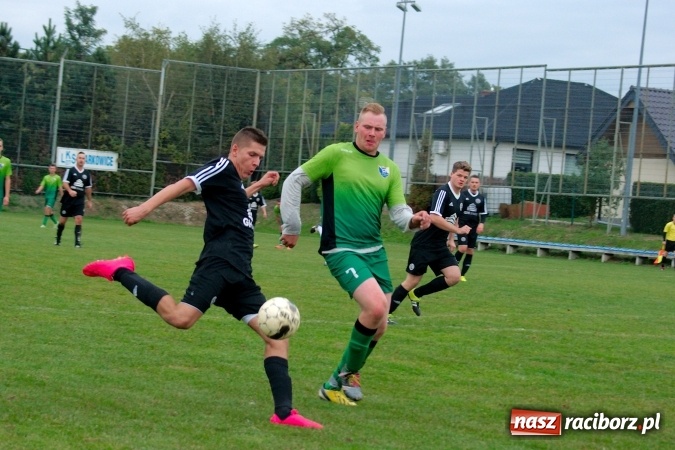 Zdjęcie w galerii na portalu naszraciborz.pl: Zła passa Markowic przerwana. Gamów pokonany wiadomości z regionu