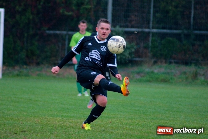 Zdjęcie w galerii na portalu naszraciborz.pl: Zła passa Markowic przerwana. Gamów pokonany wiadomości z regionu