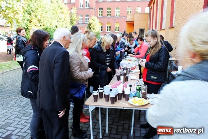 Zdjęcie w galerii na portalu naszraciborz.pl: Gimnazjum nr 5 świętowało Dzień Patrona Szkoły wiadomości z regionu