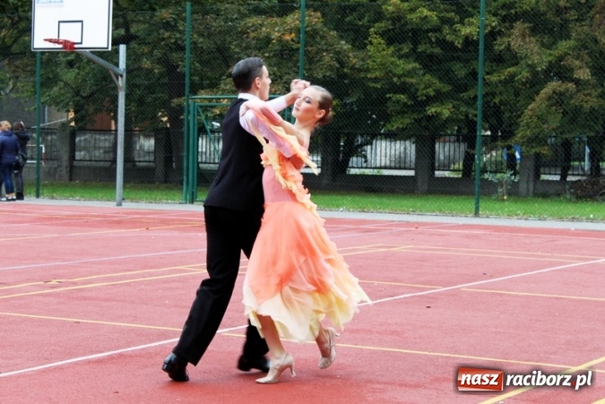 Zdjęcie w galerii na portalu naszraciborz.pl: Gimnazjum nr 5 świętowało Dzień Patrona Szkoły wiadomości z regionu