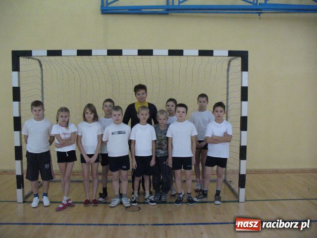 Zdjęcie w galerii na portalu naszraciborz.pl: Mikołajki na sportowo wiadomości z regionu