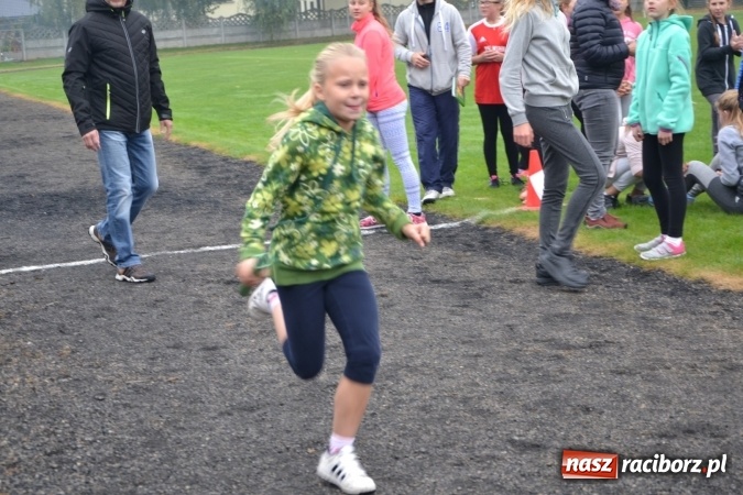 Zdjęcie w galerii na portalu naszraciborz.pl: Gminne zawody w biegach przełajowych w Tworkowie wiadomości z regionu