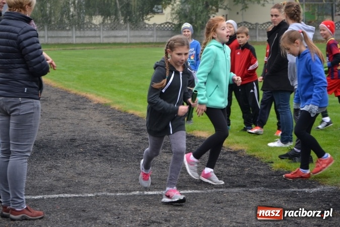 Zdjęcie w galerii na portalu naszraciborz.pl: Gminne zawody w biegach przełajowych w Tworkowie wiadomości z regionu