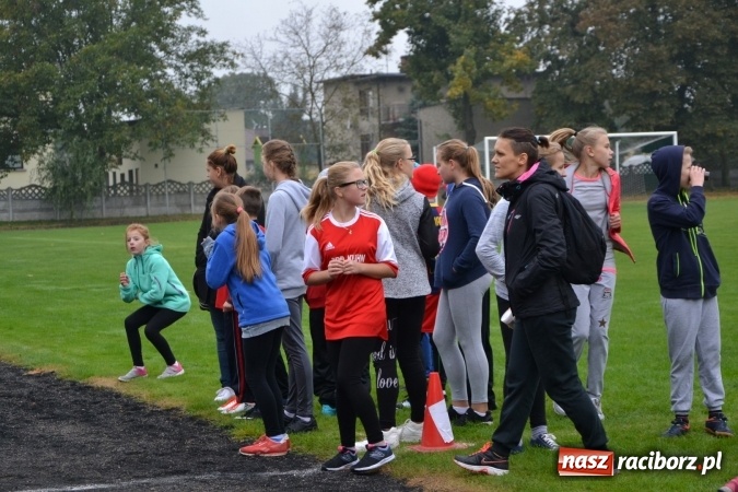 Zdjęcie w galerii na portalu naszraciborz.pl: Gminne zawody w biegach przełajowych w Tworkowie wiadomości z regionu