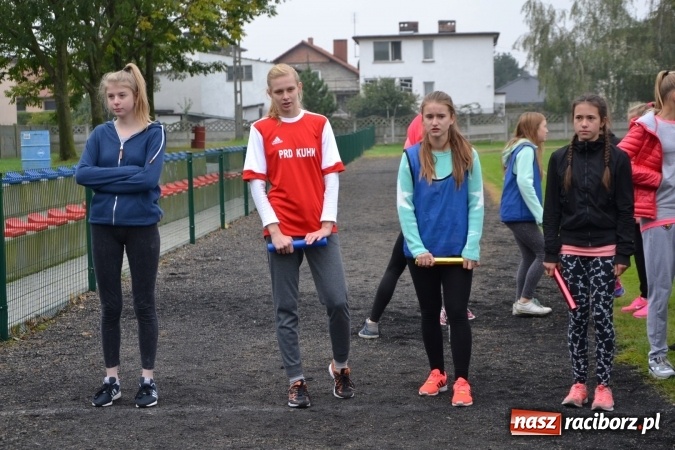 Zdjęcie w galerii na portalu naszraciborz.pl: Gminne zawody w biegach przełajowych w Tworkowie wiadomości z regionu
