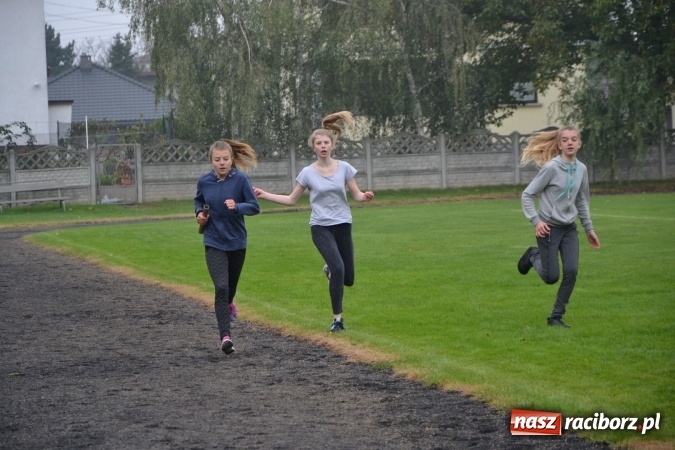 Zdjęcie w galerii na portalu naszraciborz.pl: Gminne zawody w biegach przełajowych w Tworkowie wiadomości z regionu