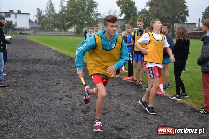 Zdjęcie w galerii na portalu naszraciborz.pl: Gminne zawody w biegach przełajowych w Tworkowie wiadomości z regionu