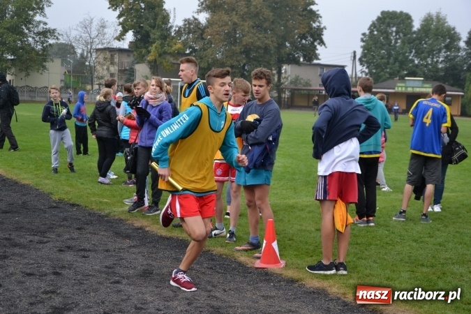 Zdjęcie w galerii na portalu naszraciborz.pl: Gminne zawody w biegach przełajowych w Tworkowie wiadomości z regionu