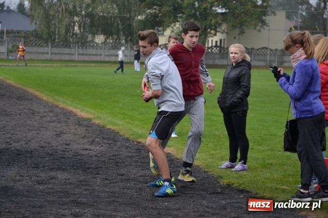 Zdjęcie w galerii na portalu naszraciborz.pl: Gminne zawody w biegach przełajowych w Tworkowie wiadomości z regionu