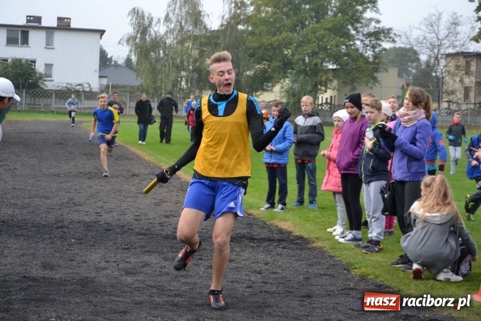 Zdjęcie w galerii na portalu naszraciborz.pl: Gminne zawody w biegach przełajowych w Tworkowie wiadomości z regionu