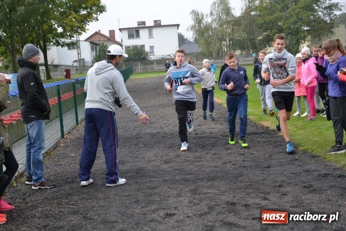 Zdjęcie w galerii na portalu naszraciborz.pl: Gminne zawody w biegach przełajowych w Tworkowie wiadomości z regionu
