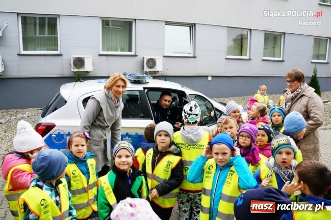 Zdjęcie w galerii na portalu naszraciborz.pl: Raciborscy policjanci piątek spędzili z przedszkolakami wiadomości z regionu