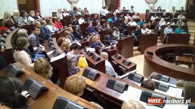 Zdjęcie w galerii na portalu naszraciborz.pl: Katowice. Kolejna premiera filmowa realizatorów TV Racibórz wiadomości z regionu