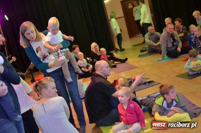 Zdjęcie w galerii na portalu naszraciborz.pl: Maluchy w krainie dźwięku - czyli muzyka, ruch i zabawa wiadomości z regionu