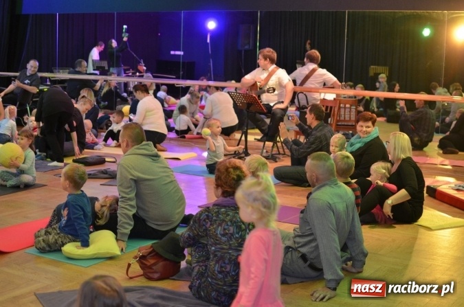 Zdjęcie w galerii na portalu naszraciborz.pl: Maluchy w krainie dźwięku - czyli muzyka, ruch i zabawa wiadomości z regionu