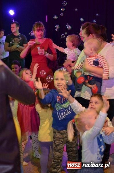 Zdjęcie w galerii na portalu naszraciborz.pl: Maluchy w krainie dźwięku - czyli muzyka, ruch i zabawa wiadomości z regionu