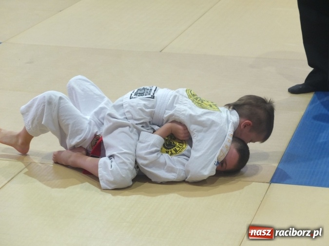 Zdjęcie w galerii na portalu naszraciborz.pl: Sukcesy najmłodszych Łamatorów wiadomości z regionu