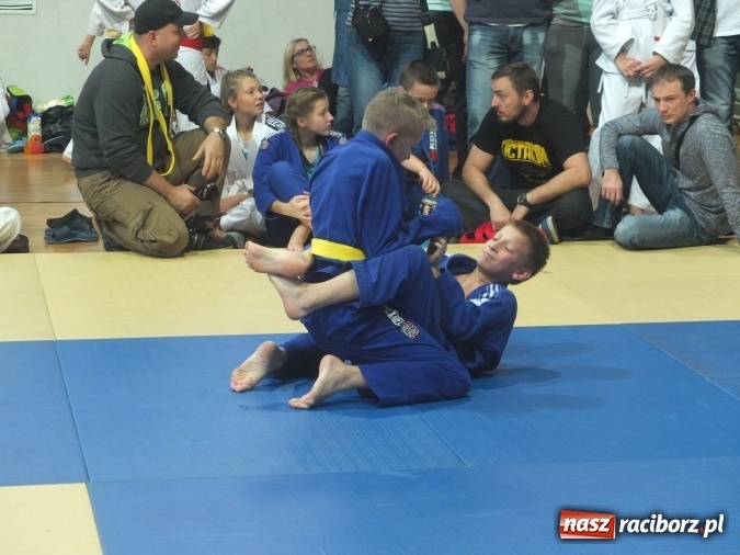 Zdjęcie w galerii na portalu naszraciborz.pl: Sukcesy najmłodszych Łamatorów wiadomości z regionu