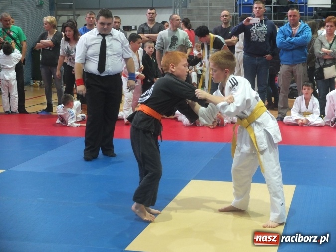 Zdjęcie w galerii na portalu naszraciborz.pl: Sukcesy najmłodszych Łamatorów wiadomości z regionu